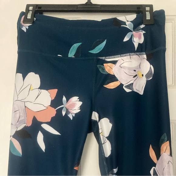 Athleta Elation Leggings - Picture 4 of 13